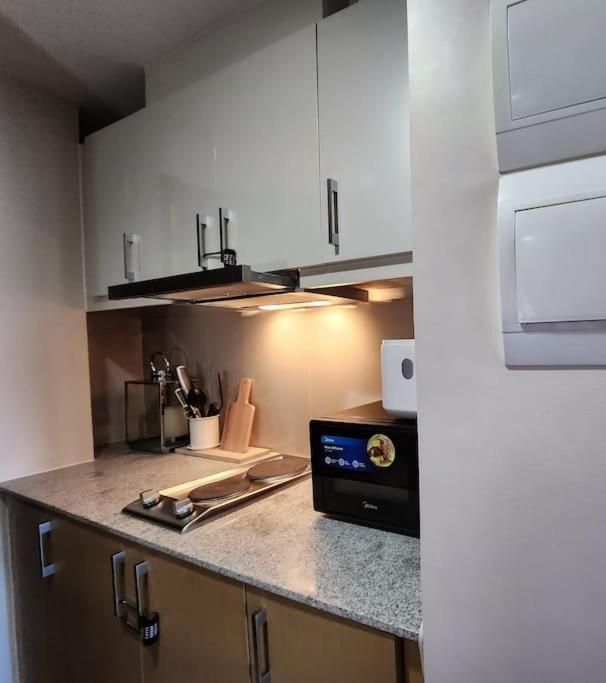 Luxestaysmnl Coastal Chic Netflx 380Mbps Pool Bgc Manila Exterior foto